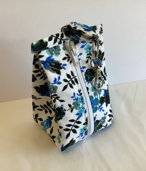 Black and blue flower handmade triangular zipped coin and key pouch with lobster claw clasp