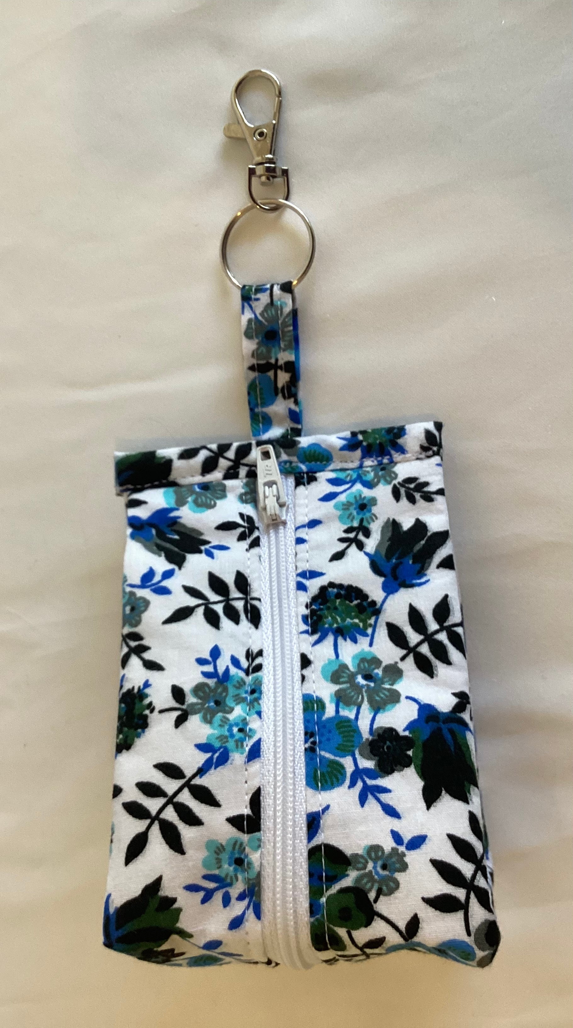 Black And White Triangular Zipped Coin/Key Pouch With a Lobster Claw Clasp