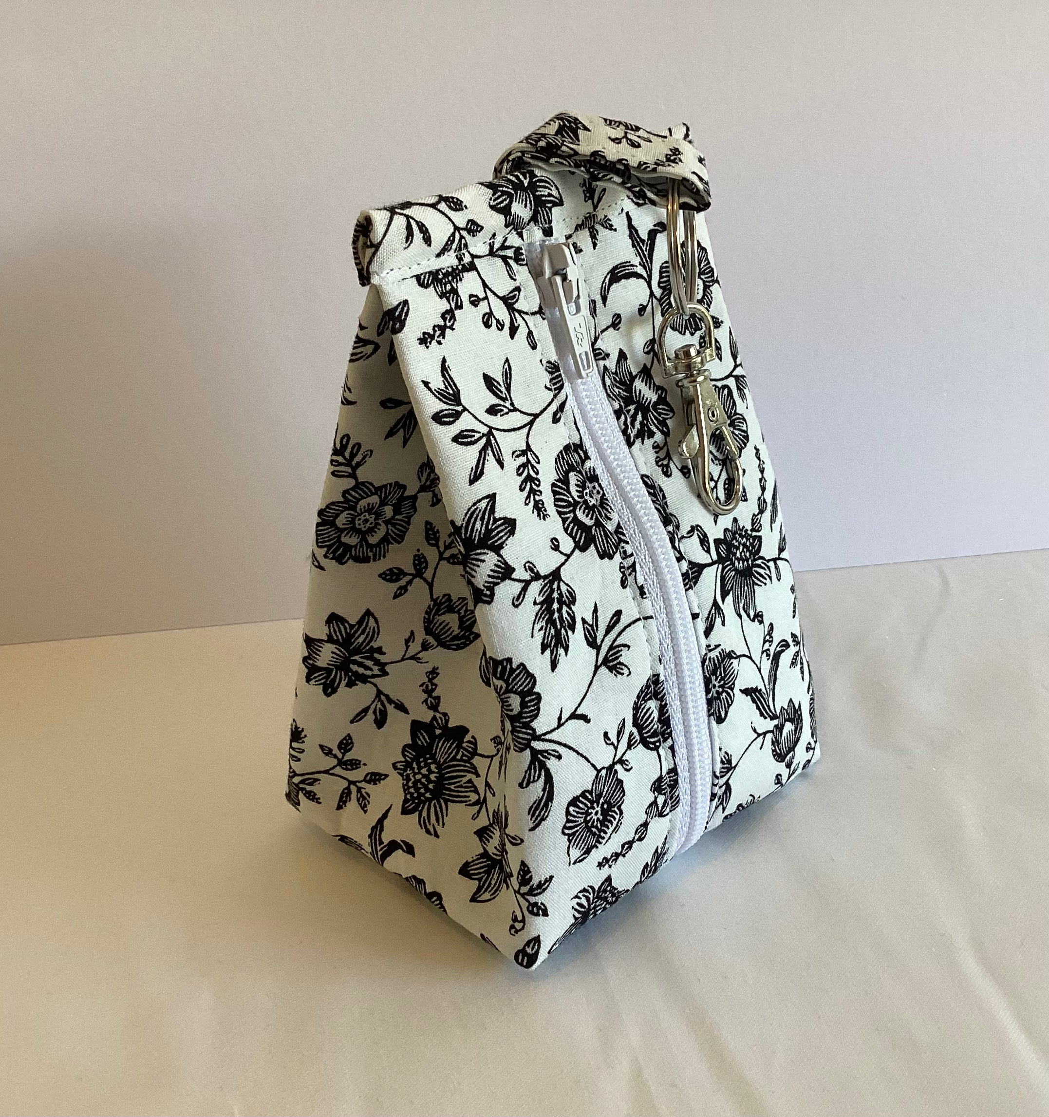 White With Black Flowersflower handmade triangular zipped coin and key pouch with lobster claw clasp